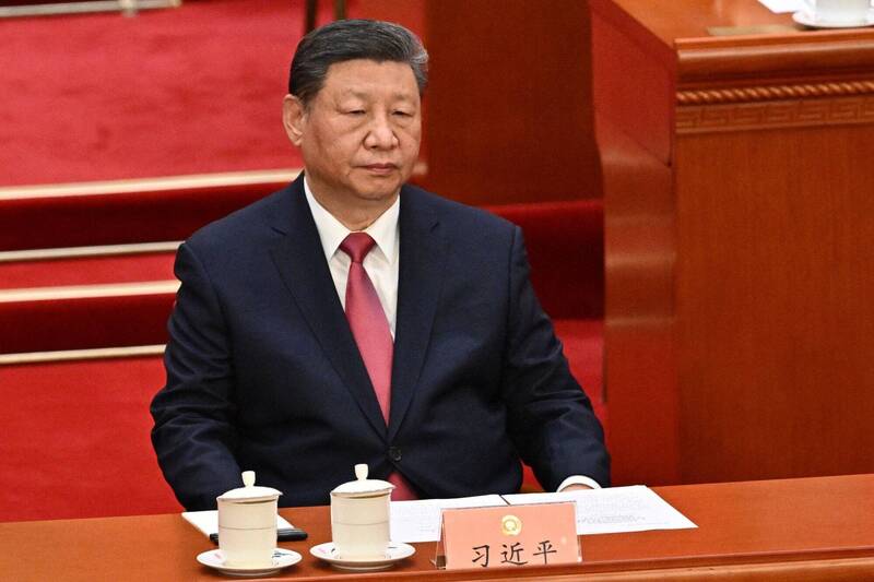 美國前外交官史雷頓，細數中國國家主席習近平近來顯露出即將下台的可疑跡象。（法新社）